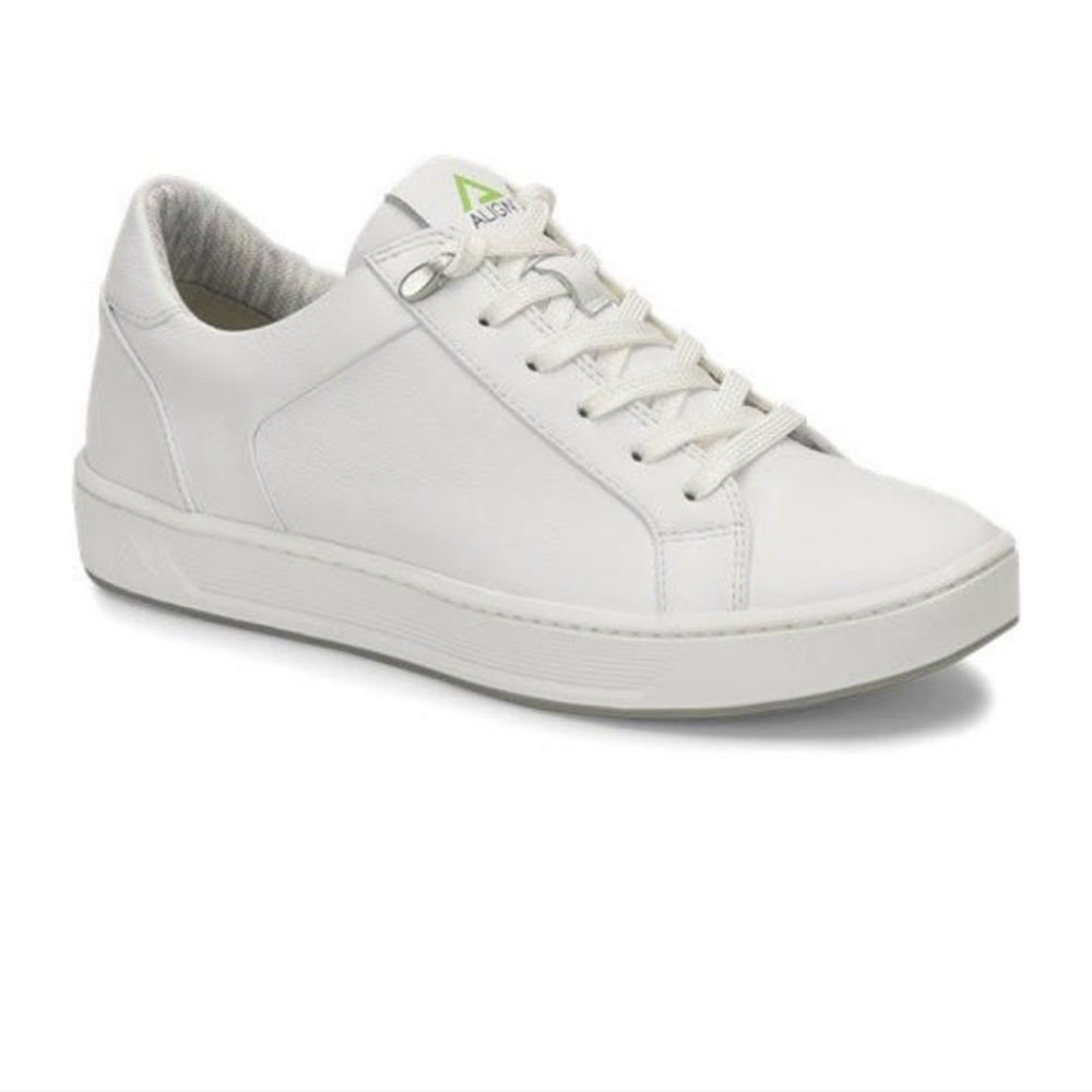 Nurse Mates Harper Align White Leather Lace-up Orthopedic  Shoes, size 8.
